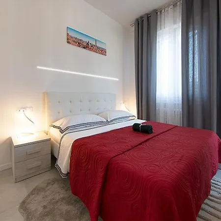 Triumvirato 4* Bologna