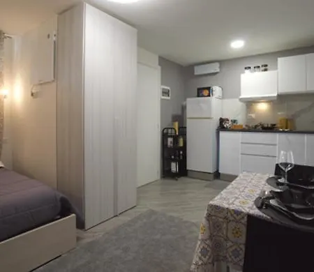 Bed & Breakfast Triumvirato 3*