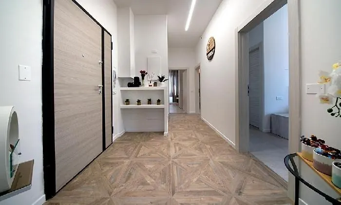 Triumvirato ボローニャ