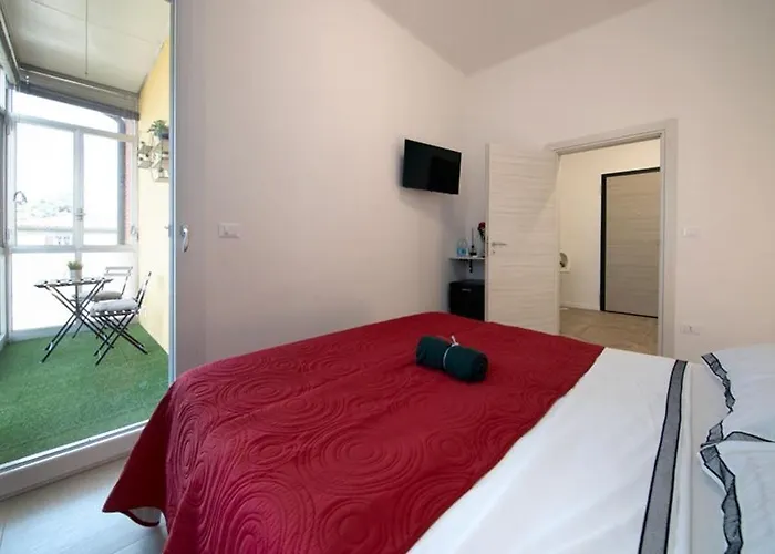 Triumvirato Oda ve Kahvaltı Bolonya